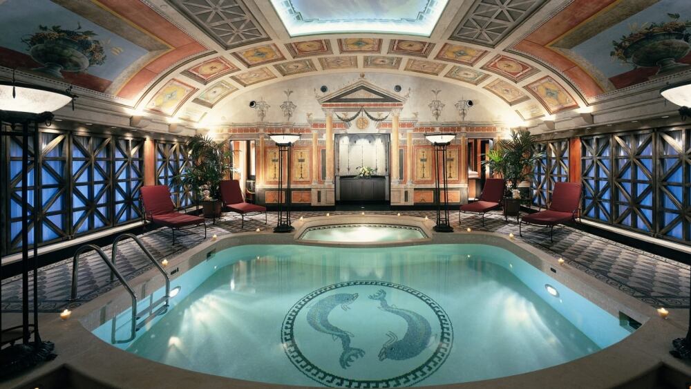 presidential suite swimming pool x