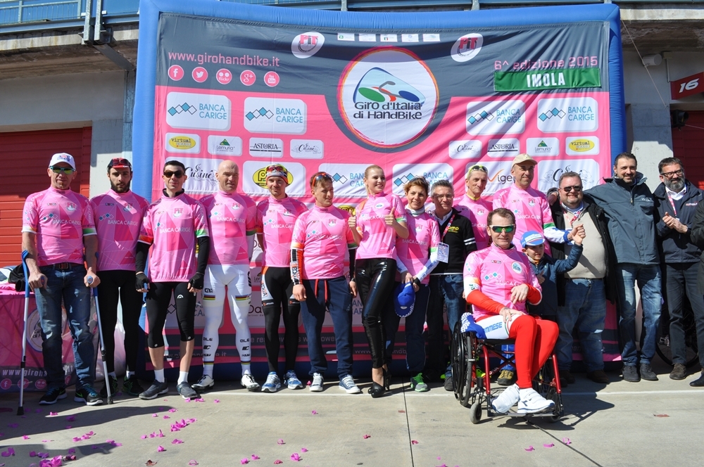 Tutte Le Rosa Pit Prima tappa Giro Italia Handbike