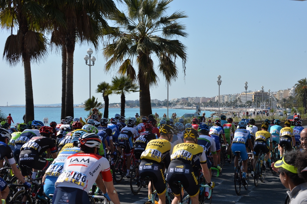 Paris-Nice 2016 - 12/03/2016 - Etape 6 : Nice / La Madone d'Utelle (177km) - Peloton au départ de l'étape