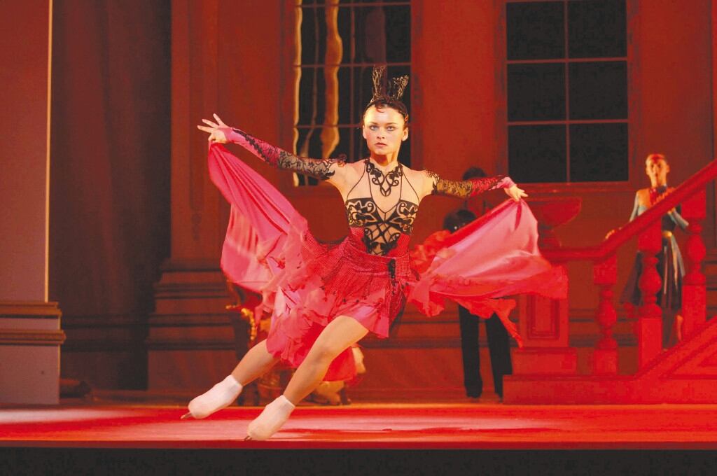 Lago Dei Cigni On Ice Ballerina X Lago dei Cigni On Ice