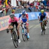 Simon Yates Esteban Chaves Alpa simon-yates-esteban-chaves-alp2572a