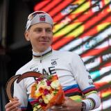 Pogacar Podio Solo pogacar-podio-solo