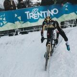 wout-van-aert-principe-della-neve-nella-coppa-del-mondo-di-ciclocross-in-val-di-sole-dm-cx-vermiglio-20211212-03254