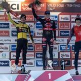 wout-van-aert-principe-della-neve-nella-coppa-del-mondo-di-ciclocross-in-val-di-sole-podiodonne-0