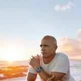 67-kelly-slater-wearing-the-superocean-heritage-b31-automatic-40-kelly-slater-ref-ab31101a1c1s1-rgb-12-11zon