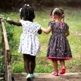 girls-462072-640-300x200