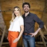 aggiungi-un-posto-a-tavola-giovanni-scifoni-e-lorella-cuccarini-posati-64-min