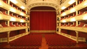 una notte all opera teatro modena