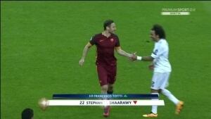 totti-standing-ovation