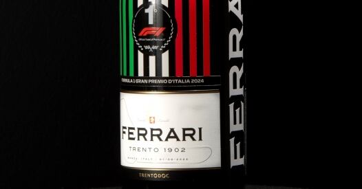 ovettodicolombo ferrari f gran premio italia jeroboam bollicine bottiglia copertina