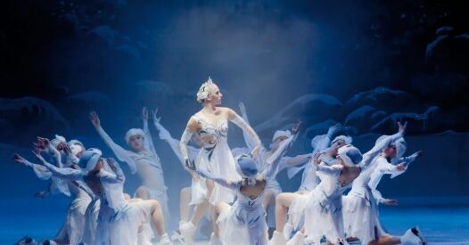 lago dei cigni on ice ballerine x
