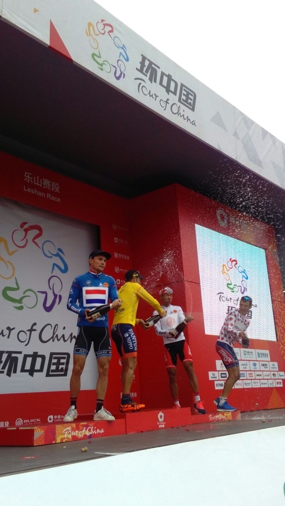 Colli China Podio Spruzzi X Tour of China