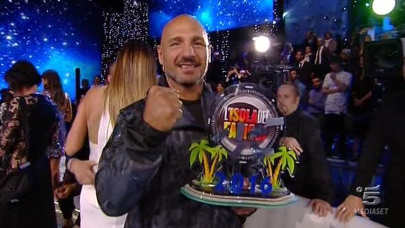 C Articolo Articolo c articolo articolo