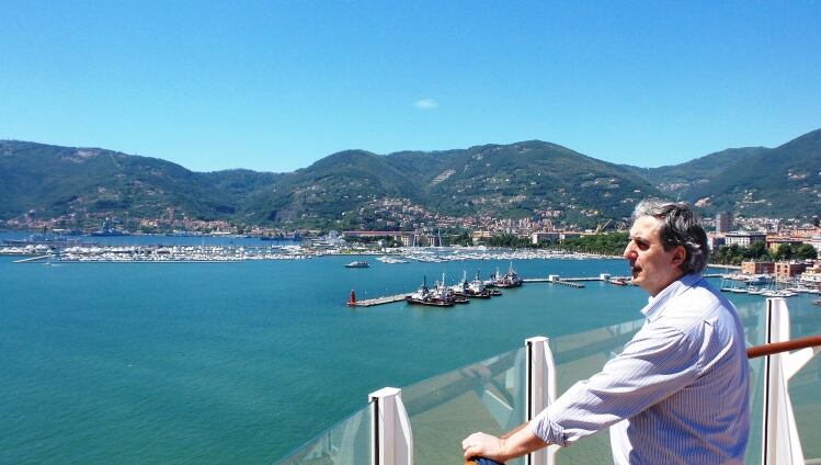 harmony sguardo lontano