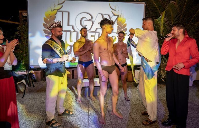 Ovettodicolombo Davide Fascia Gay Piu Bello Liguria Premiazione ovettodicolombo davide fascia gay piu bello liguria premiazione