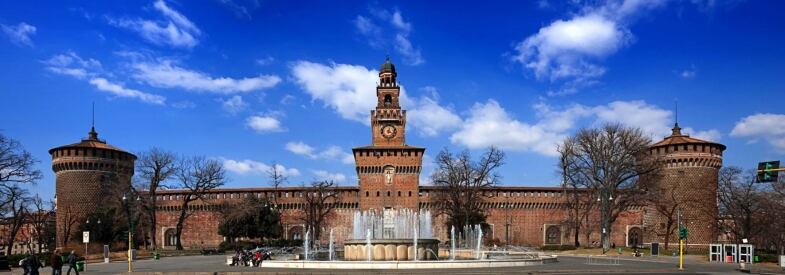 castello sforzesco di milano italia lombardia