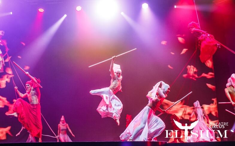 alice in wonderland circus theatre kiev