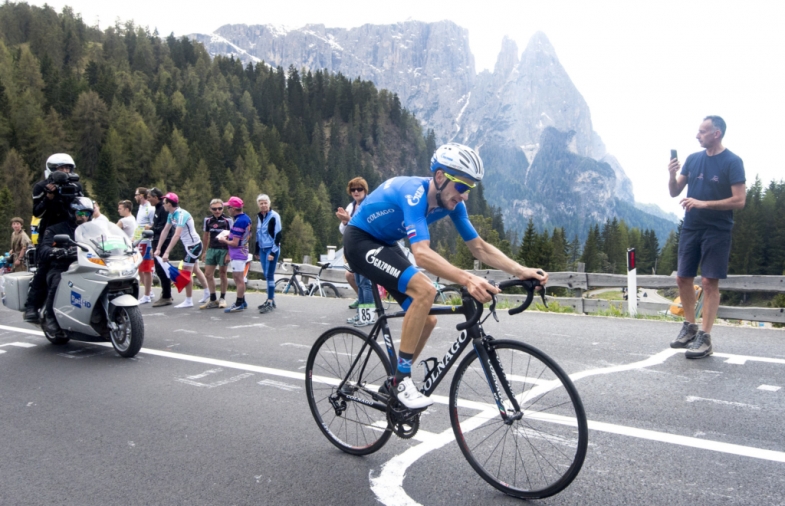 Peri X Steven Kruijswijk