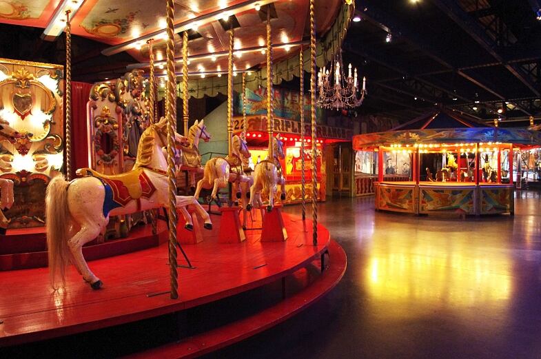 Musee Des Arts Forains Manege Et Attractions Credit Pavillons De Bercy musee des arts forains manege et attractions credit pavillons de bercy