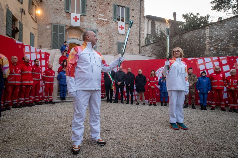 cri fiamma olimpica milanocortina micr