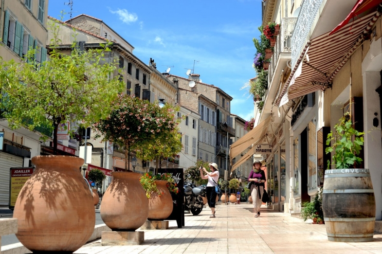 vallaurisruedpotiers jpg px