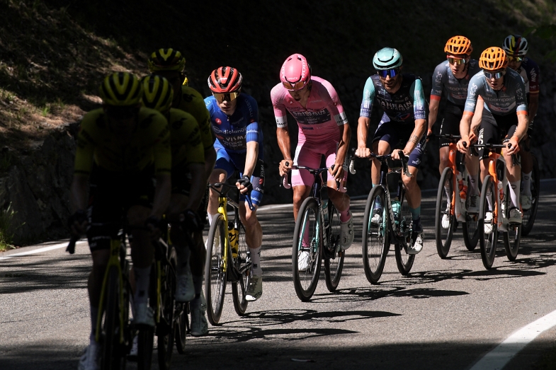 Al Ovetto di Colombo Giro d'Italia 2026 tappa Pila