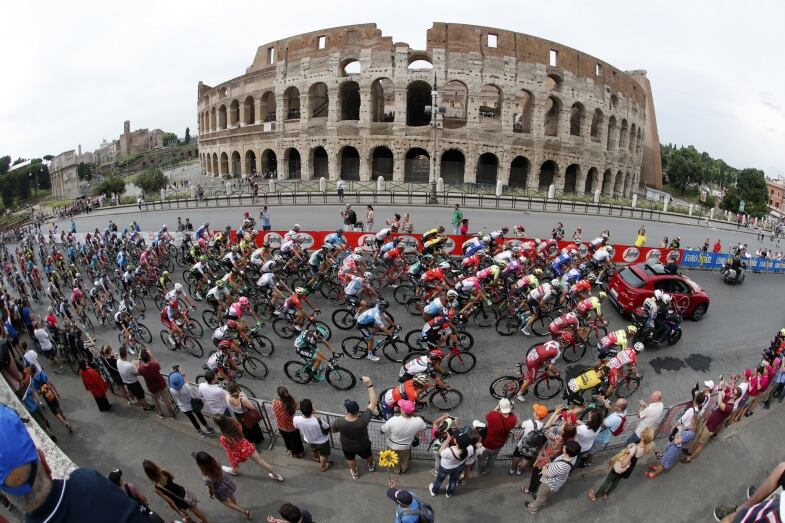 Caos Roma Giro D Italia Rivolta Bettiniphoto Px caos roma giro d italia rivolta bettiniphoto px