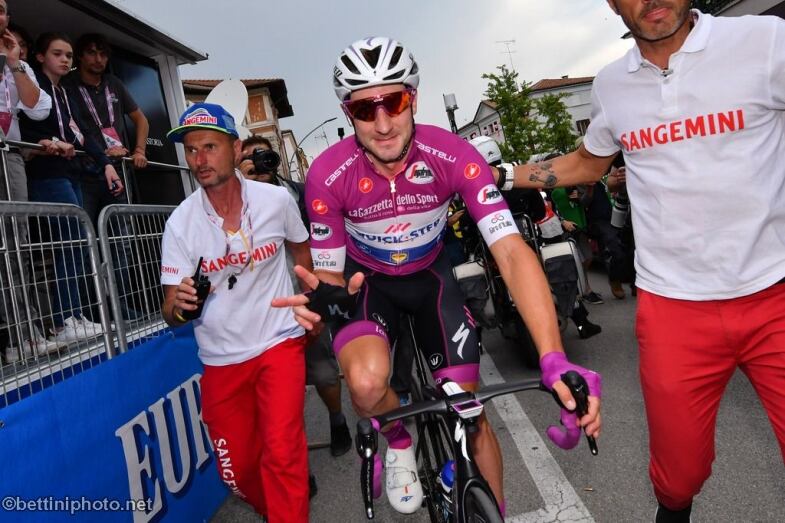 Viviani Tris Stage Giro Bettiniphoto Px viviani tris stage giro bettiniphoto px