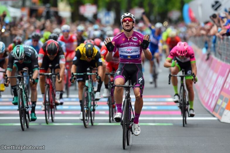 Viviani Win Stage Giro Bettiniphoto Px viviani win stage giro bettiniphoto px
