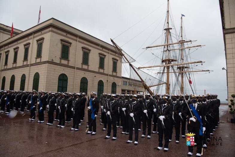 accademia navale di livorno giuramento