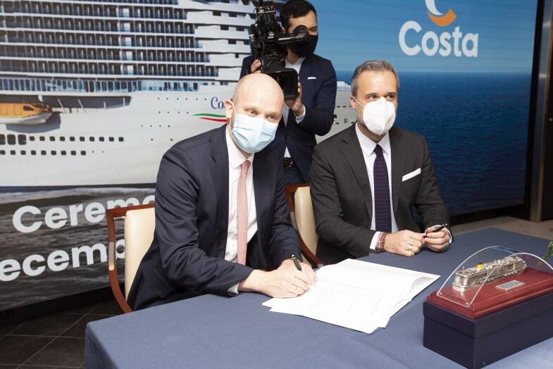 costa toscana handover signature