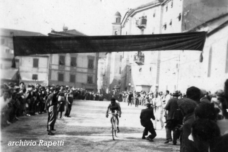 1934: Augusto Como vince il 1° Circuito dell’Appennino di 140 km a 32,068 km/h di media