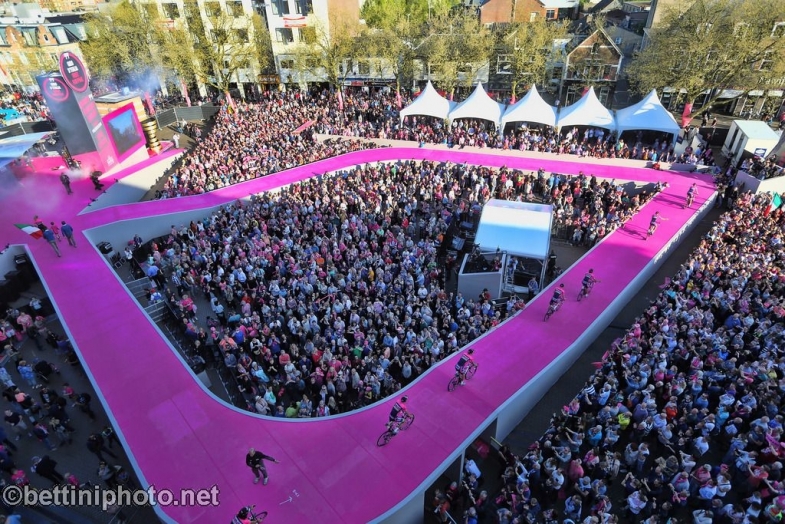 Bettiniphoto Px X Presentazione Squadre Giro 2016