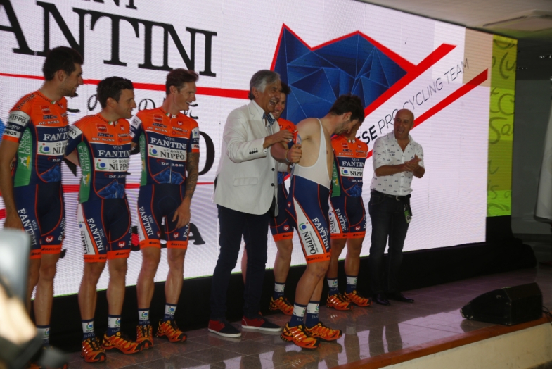 Presentazione Squadre