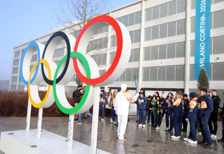 viaggio fiaccola olimpica santa giulia