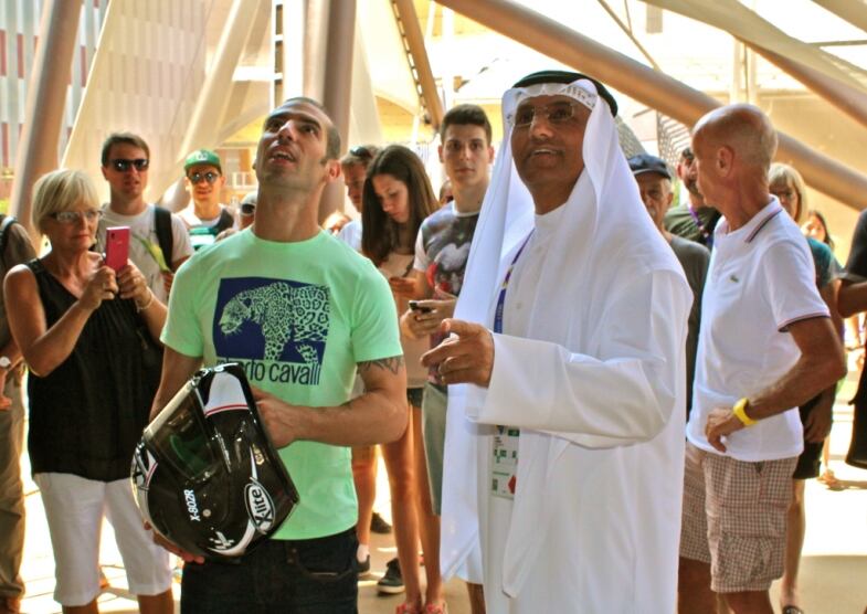 Melandri Guarda Cascata Ingresso Padiglione X Marco Melandri