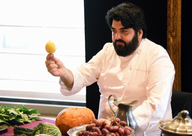 antonino cannavacciuolo chef ricetta differenziata napoli newpress bimag