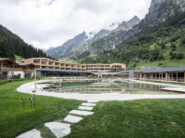 feuerstein nature family resort val di fleres natura