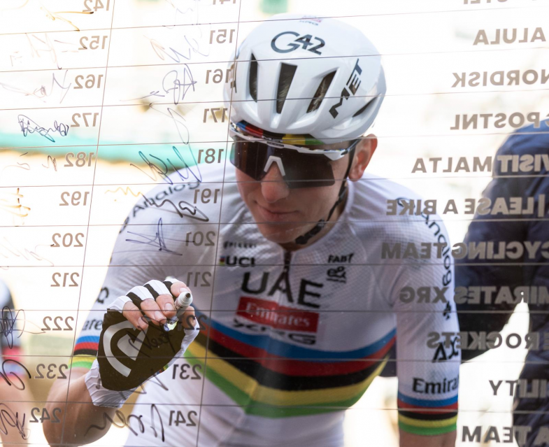 Tadej Pogacar Foglio Firma Sanremo tadej pogacar foglio firma sanremo