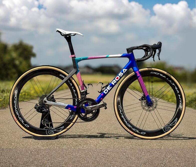 de rosa ogni maggio