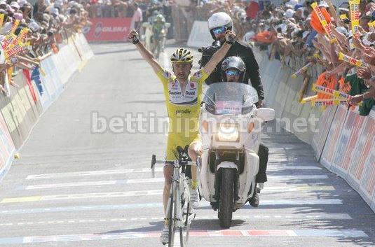 c b giro dell appennino   arrivo piepoli giro madonna della guardia